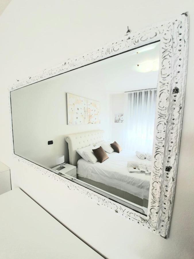 Appartamento Diamantina Desenzano del Garda Exterior foto